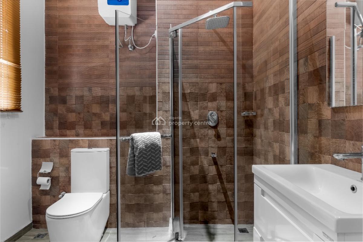 Spacious 3 Bedroom Maisonette with Bq I, Lekki Right, Lekki Phase 1, Lekki, Lagos, Flat / Apartment for Rent