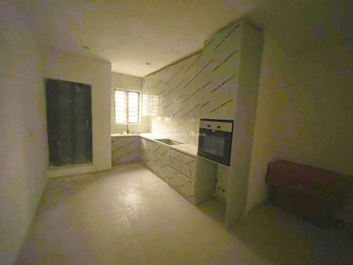 3 Bedroom Apartment + Bq, Ologolo, Lekki, Lagos, Flat / Apartment for Sale