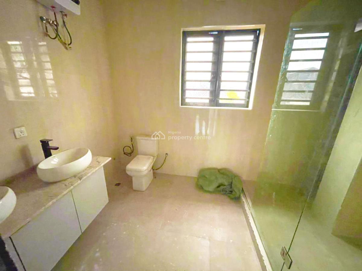 3 Bedroom Apartment + Bq, Ologolo, Lekki, Lagos, Flat / Apartment for Sale