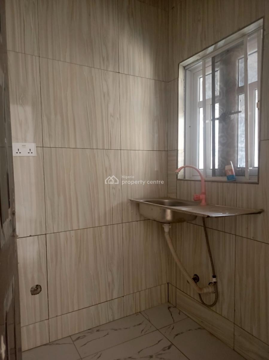 Self Contained Apartment, Guzape District, Abuja, Flat / Apartment for Rent