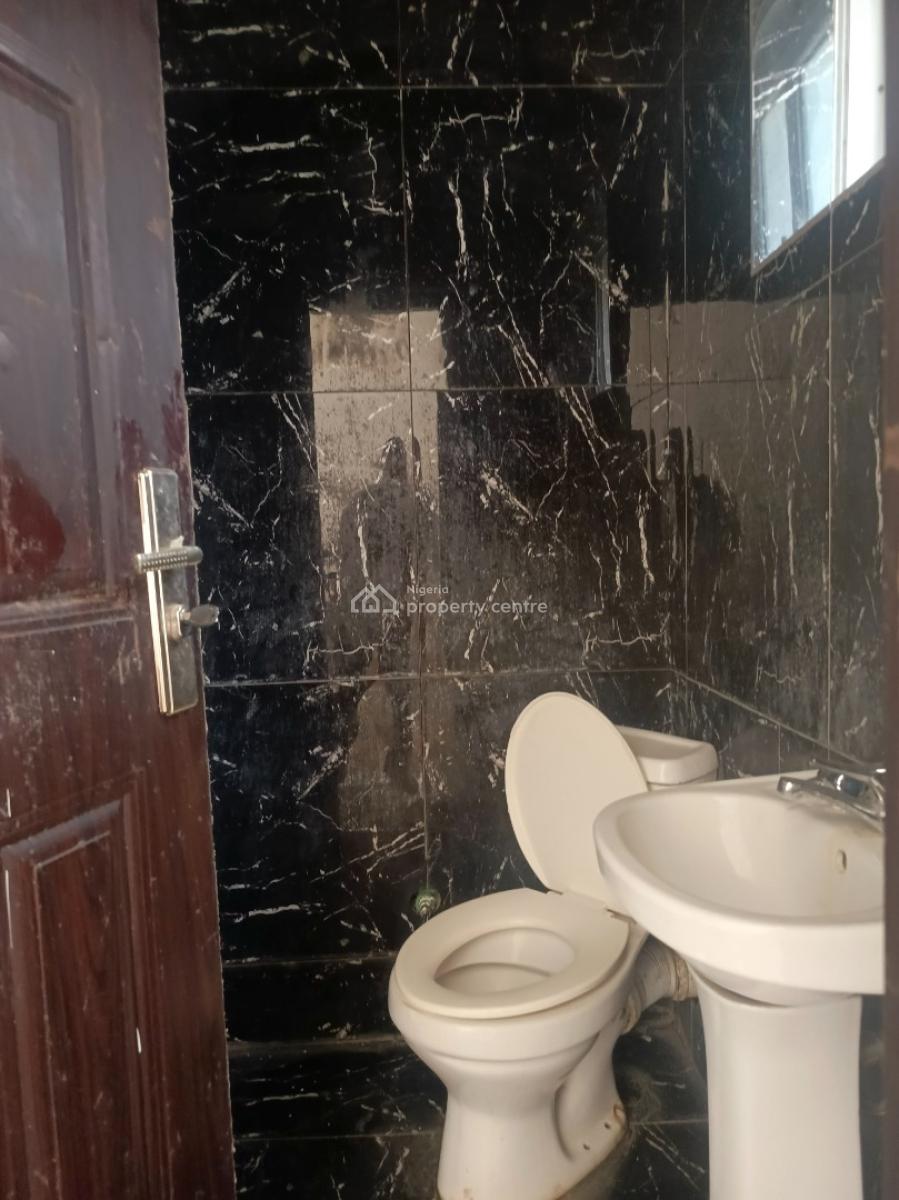 Self Contained Apartment, Guzape District, Abuja, Flat / Apartment for Rent