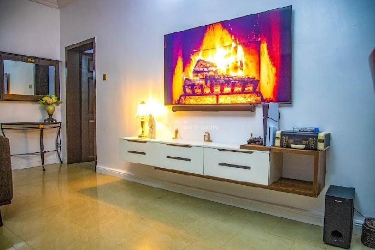 Luxury and Well Furnished 3bedroom Apartment, Ogba, Ogba, Ikeja, Lagos, Flat / Apartment for Rent