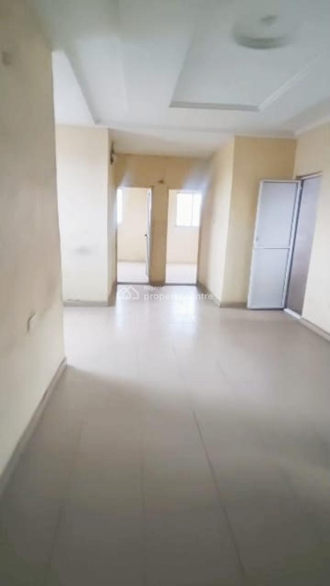 2 Bedroom Apartment with All Rooms Ensuite, Guest Room, Surulere, Lagos, Flat / Apartment for Rent