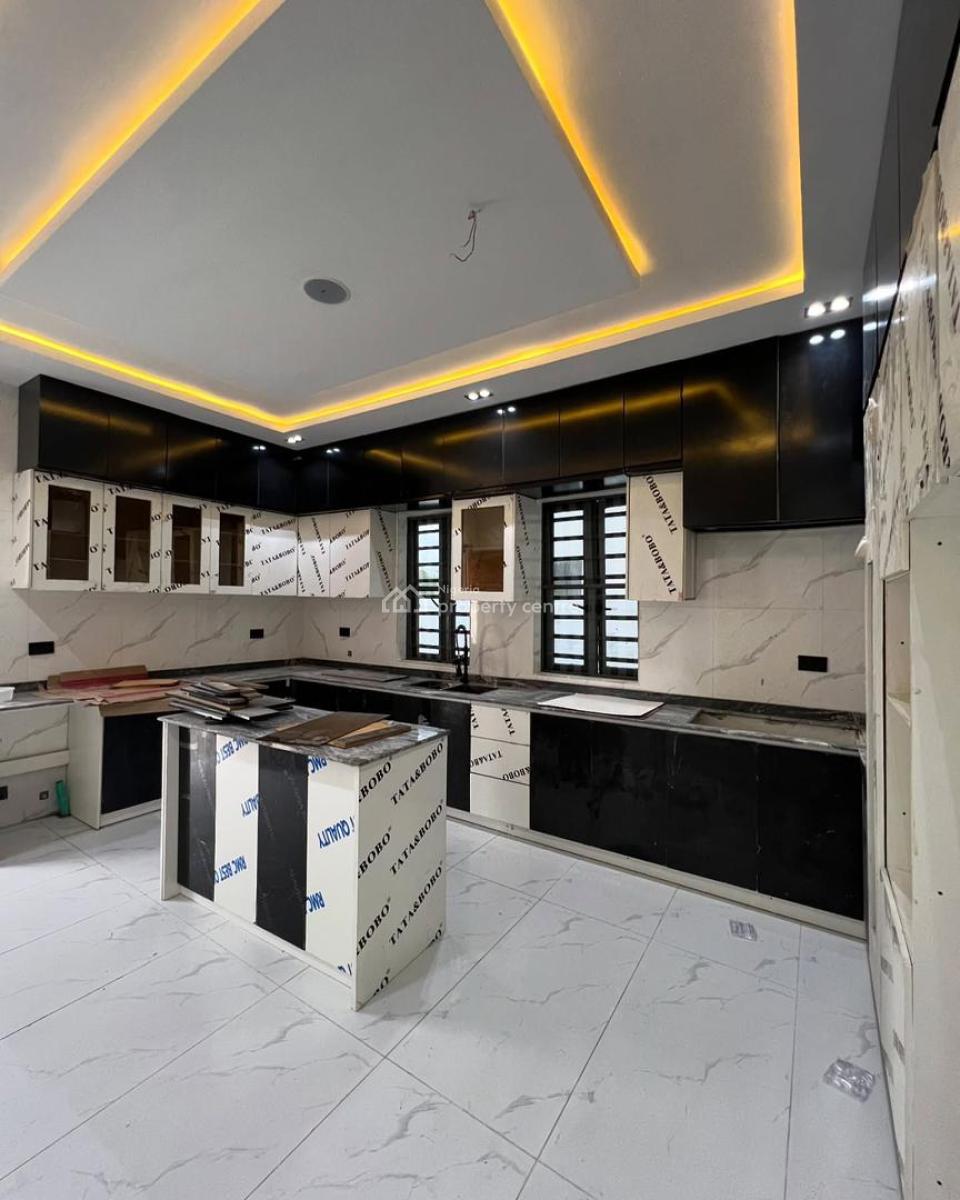 Executive 5 Bedroom Detached Duplex + Bq, Mobile Road, Lekki, Ilaje, Ajah, Lagos, Detached Duplex for Rent