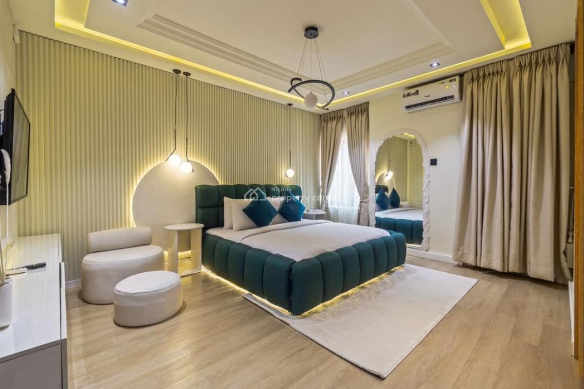 Luxury 1 Bedroom Loft Apartment with Housekeeping and En-suite Rooms, Lekki, Lagos, Flat / Apartment Short Let