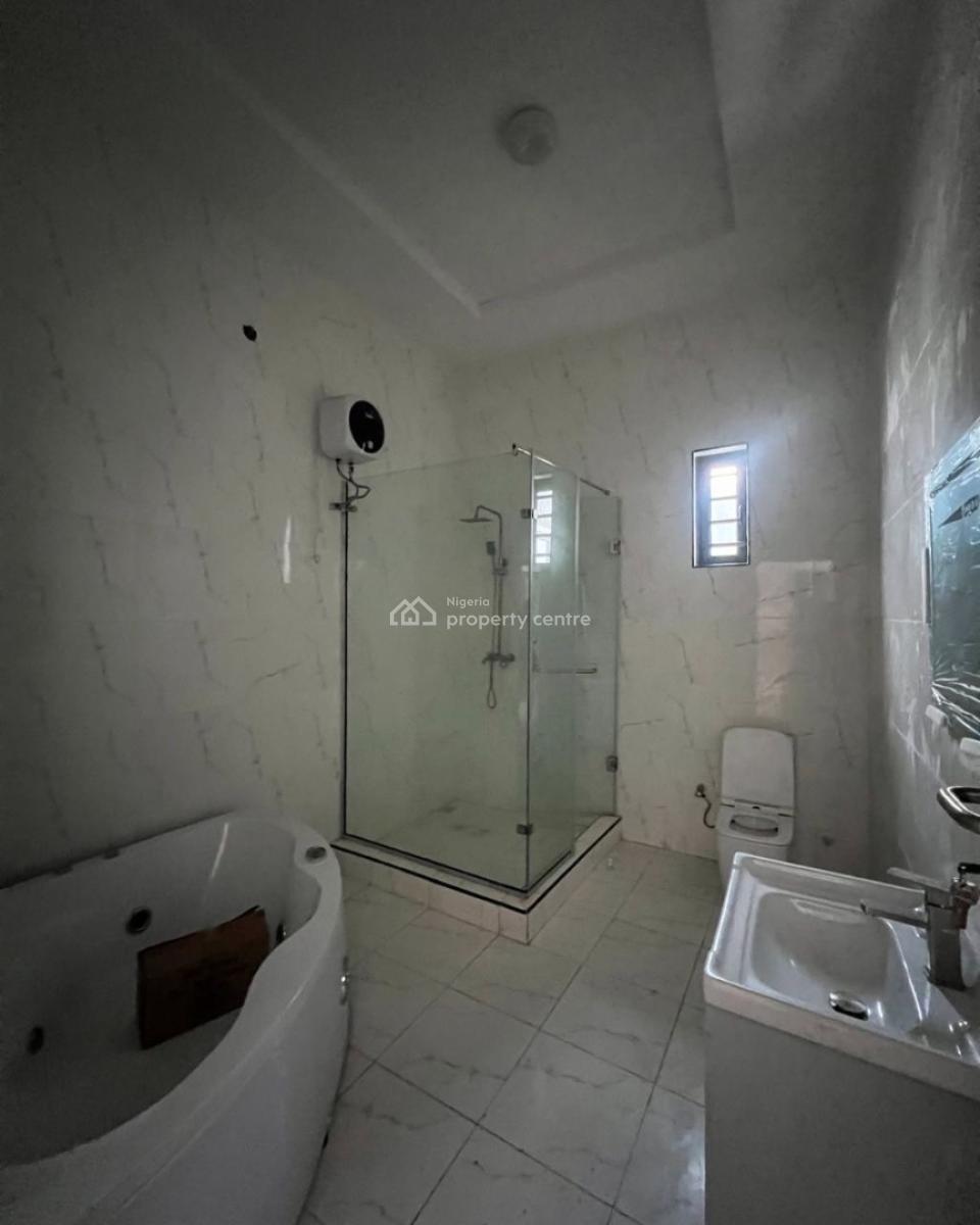 4-bedroom Terrace Duplex Offers Comfortable Living in an Accessible Location, New Road By Chevron, Lekki, Lagos, Terraced Duplex for Rent