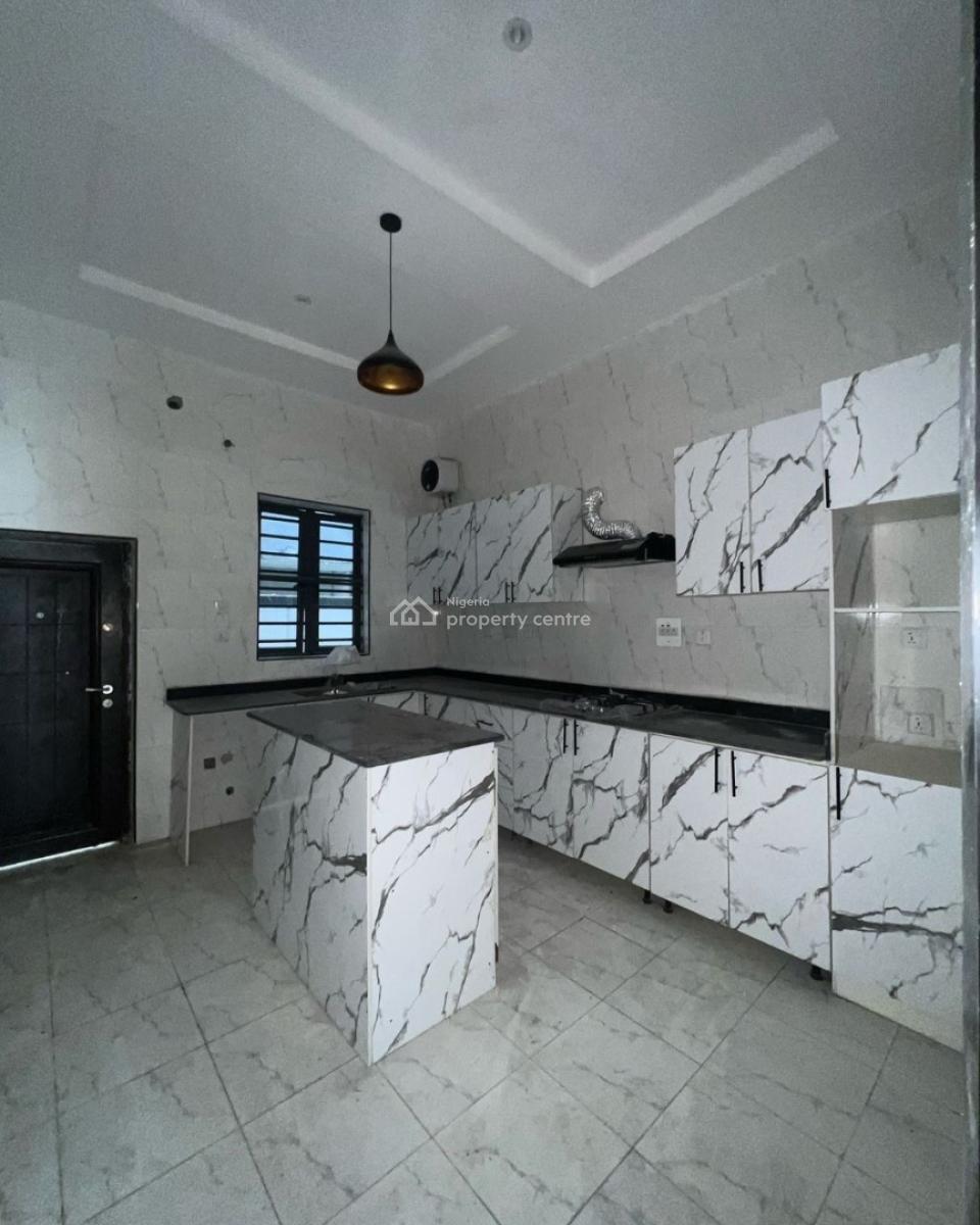 4-bedroom Terrace Duplex Offers Comfortable Living in an Accessible Location, New Road By Chevron, Lekki, Lagos, Terraced Duplex for Rent