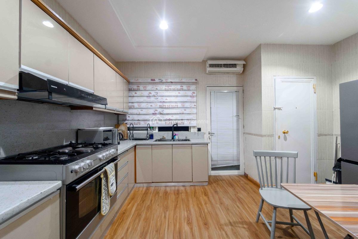 Expat Standard Original 3 Bedroom Apartment, Gerard Road, Ikoyi, Lagos, Flat / Apartment for Rent