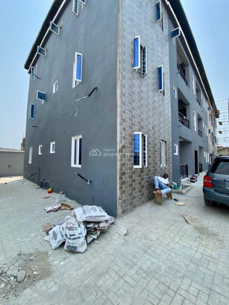 Brand New Luxury Upstairs  All En-suite, Via Thera Annex, Sangotedo, Ajah, Lagos, Flat / Apartment for Rent
