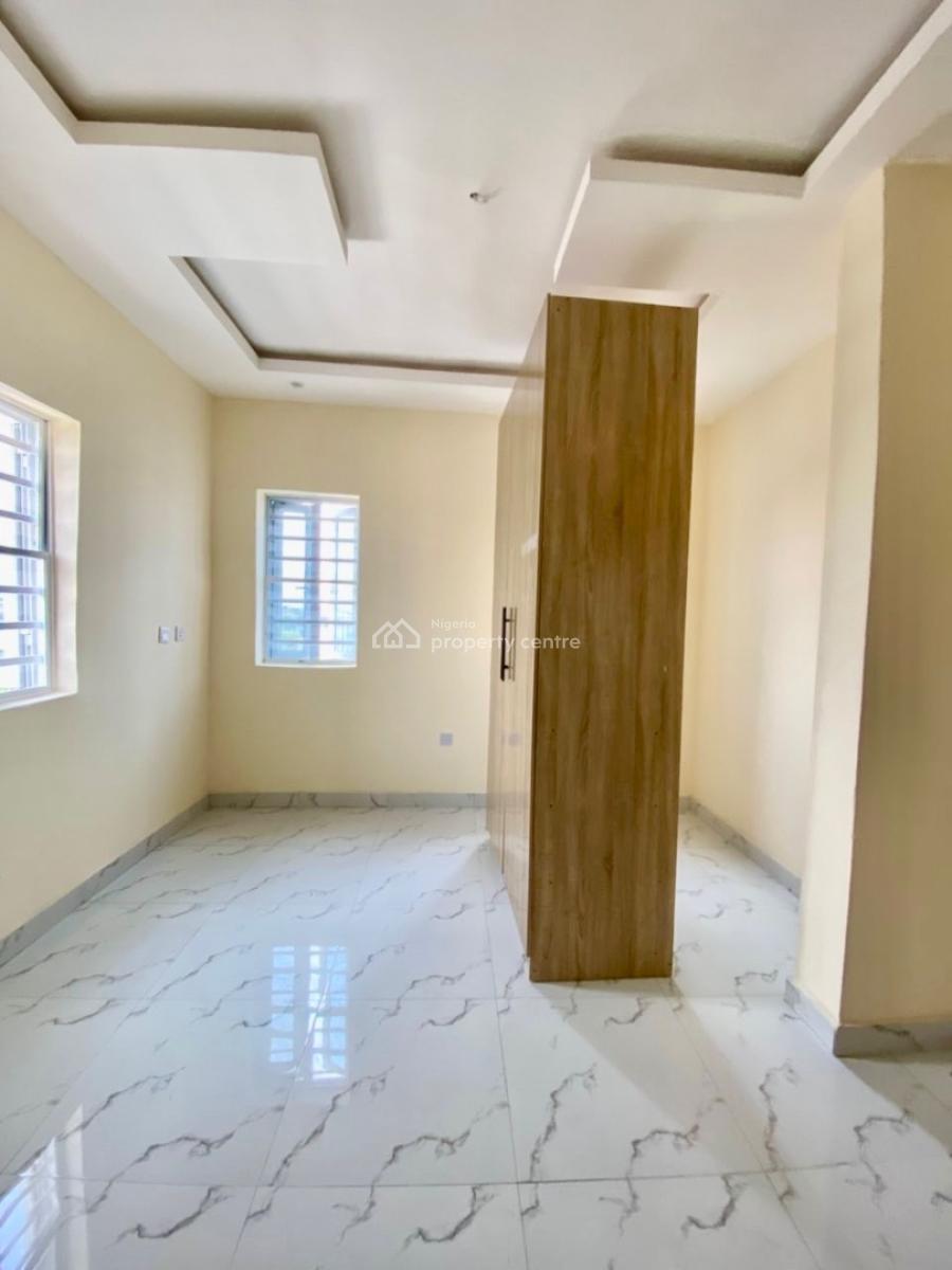 Brand New Luxury Upstairs  All En-suite, Via Thera Annex, Sangotedo, Ajah, Lagos, Flat / Apartment for Rent