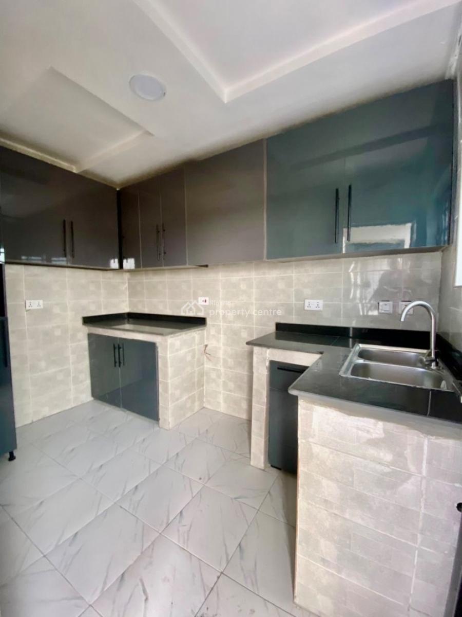 Brand New Luxury Upstairs  All En-suite, Via Thera Annex, Sangotedo, Ajah, Lagos, Flat / Apartment for Rent