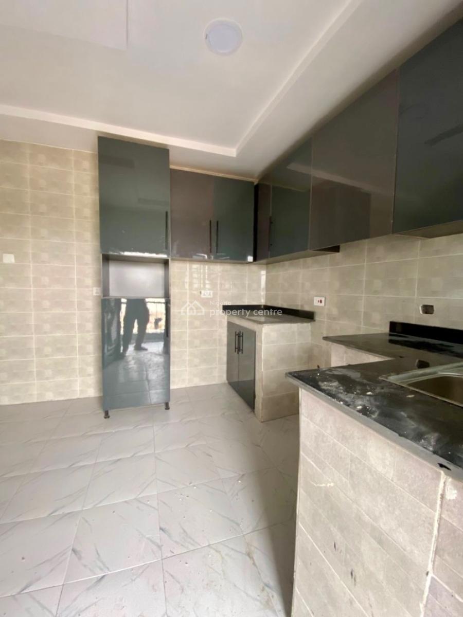Brand New Luxury Upstairs  All En-suite, Via Thera Annex, Sangotedo, Ajah, Lagos, Flat / Apartment for Rent