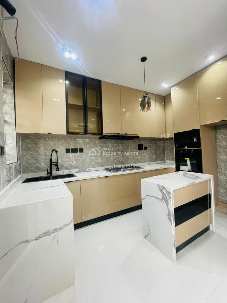 Well Spacious Luxury 2 Bedroom Apartment Suitable for Airbnb, Ologolo, Lekki, Lagos, Flat / Apartment for Sale