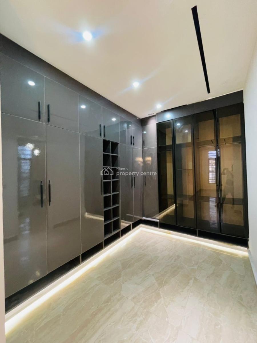 Well Spacious Luxury 2 Bedroom Apartment Suitable for Airbnb, Ologolo, Lekki, Lagos, Flat / Apartment for Sale