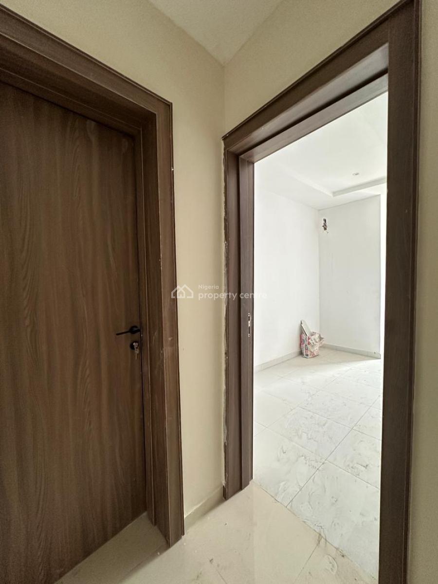 Beautiful 2 Bedroom Penthouse with Bq in a Secure Estate, Ikate, Lekki, Lagos, Flat / Apartment for Sale