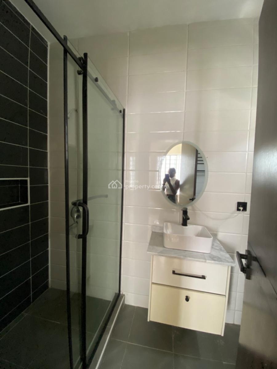 5 Bedroom Fully Detached Duplex with Bq, Ikota, Lekki, Lagos, Detached Duplex for Rent