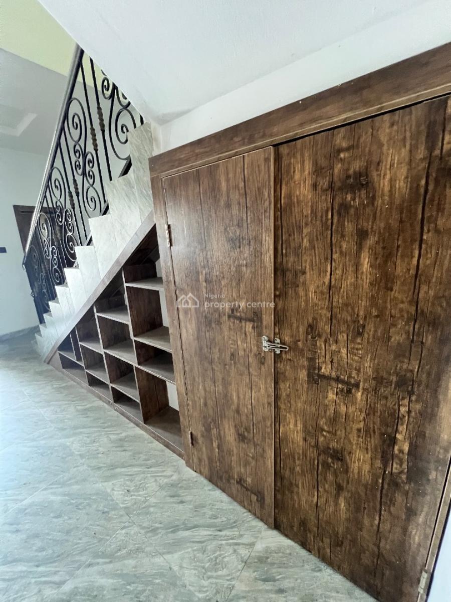 a Magnificent 3bedroom Duplex, Pepperoni Abraham Adesunya Ajah, Lekki Phase 2, Lekki, Lagos, Flat / Apartment for Rent