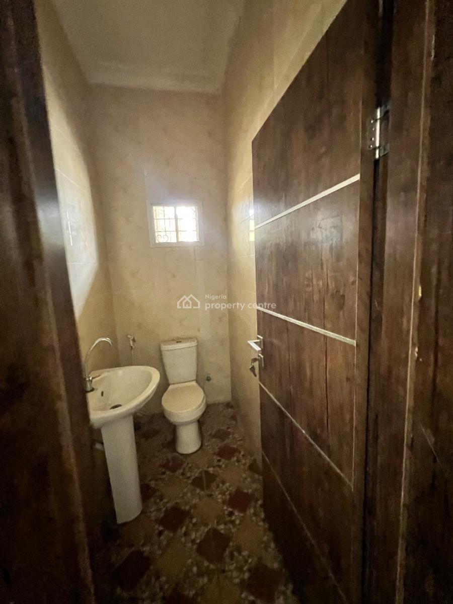 a Magnificent 3bedroom Duplex, Pepperoni Abraham Adesunya Ajah, Lekki Phase 2, Lekki, Lagos, Flat / Apartment for Rent