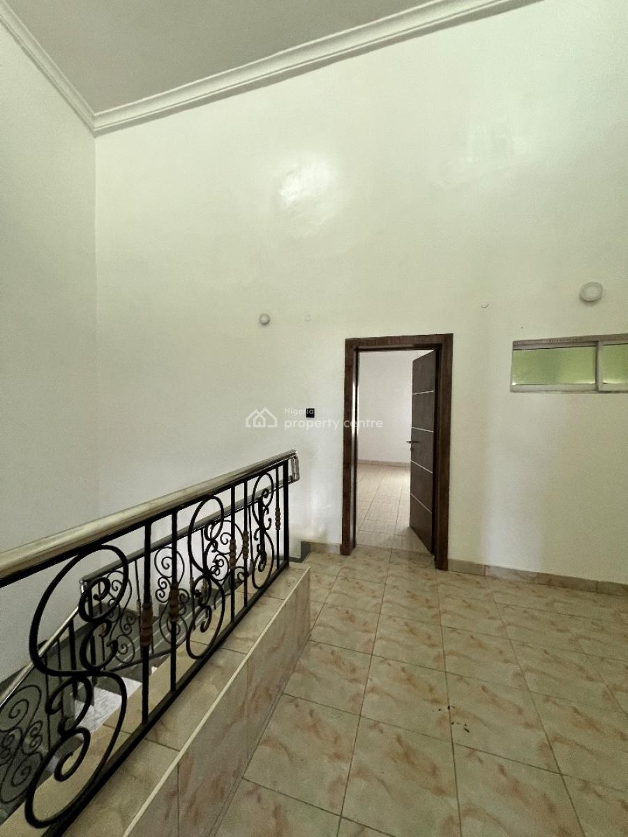 a Magnificent 3bedroom Duplex, Pepperoni Abraham Adesunya Ajah, Lekki Phase 2, Lekki, Lagos, Flat / Apartment for Rent