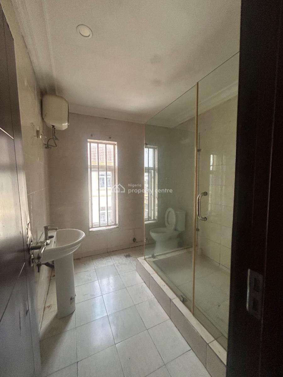 Well Maintained, Four (4) Bedroom Terraced Duplex with a Room Bq, Osapa, Lekki, Lagos, Terraced Duplex for Sale