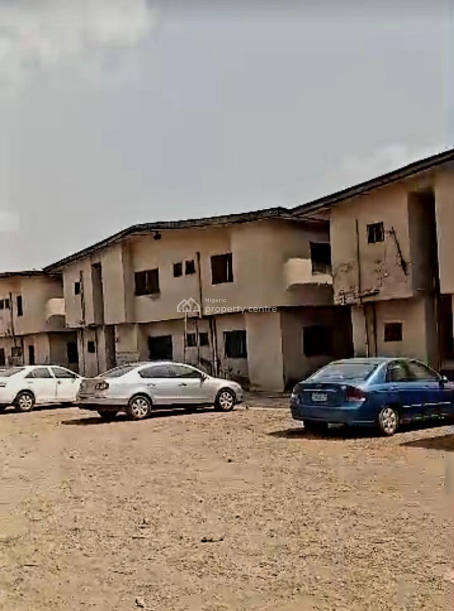 24 Units of 3 Bedrooms Flat on 4,492.049sqm, Egbeda, Alimosho, Lagos, Flat / Apartment for Sale