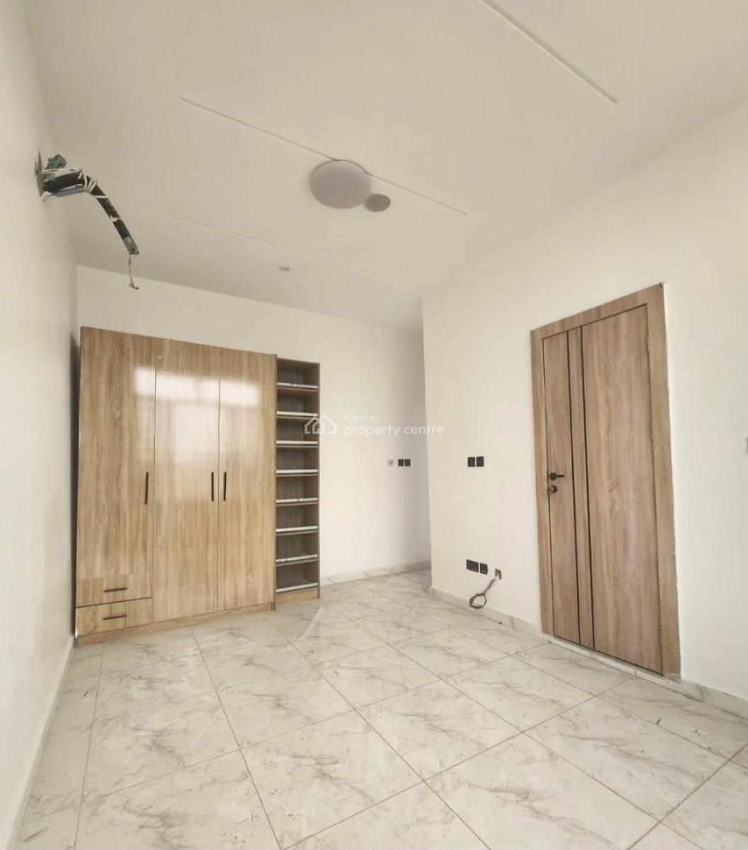 Serviced 2 Bedroom En-suite Flat with an Open Kitchen, Big Living/dini, Ikate Elegushi, Lekki, Lagos, Flat / Apartment for Rent