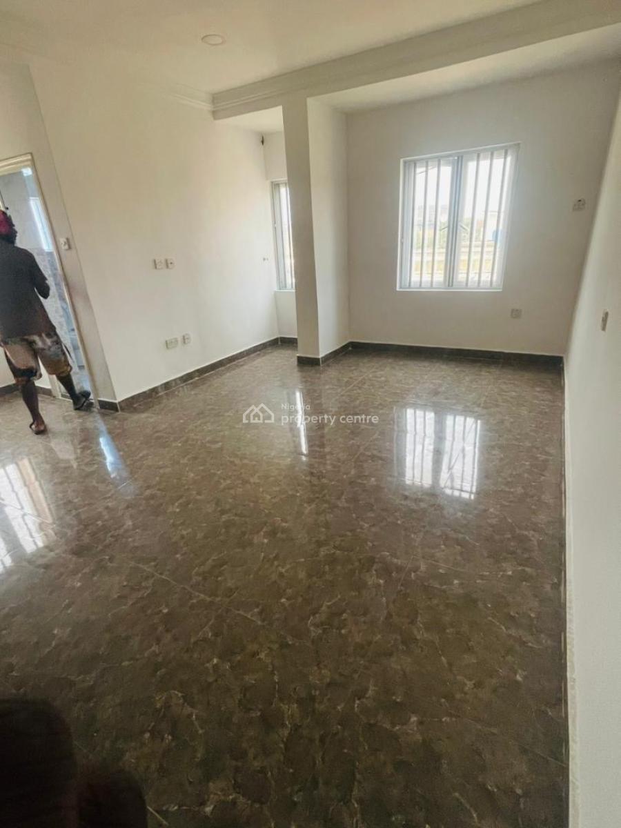 3 Bedroom Apertment, Lekki Phase 1, Lekki, Lagos, Flat / Apartment for Rent