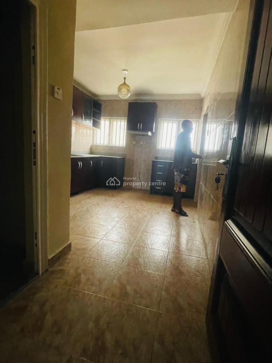 3 Bedroom Apertment, Lekki Phase 1, Lekki, Lagos, Flat / Apartment for Rent