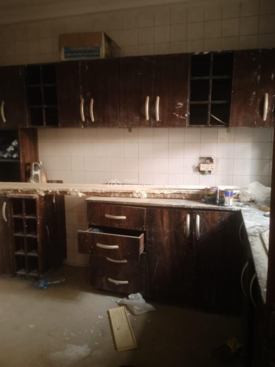 3 Bedrooms Blocks of Flat Garki 2 on a Tarred Road, Area 2, Garki, Abuja, Flat / Apartment for Rent