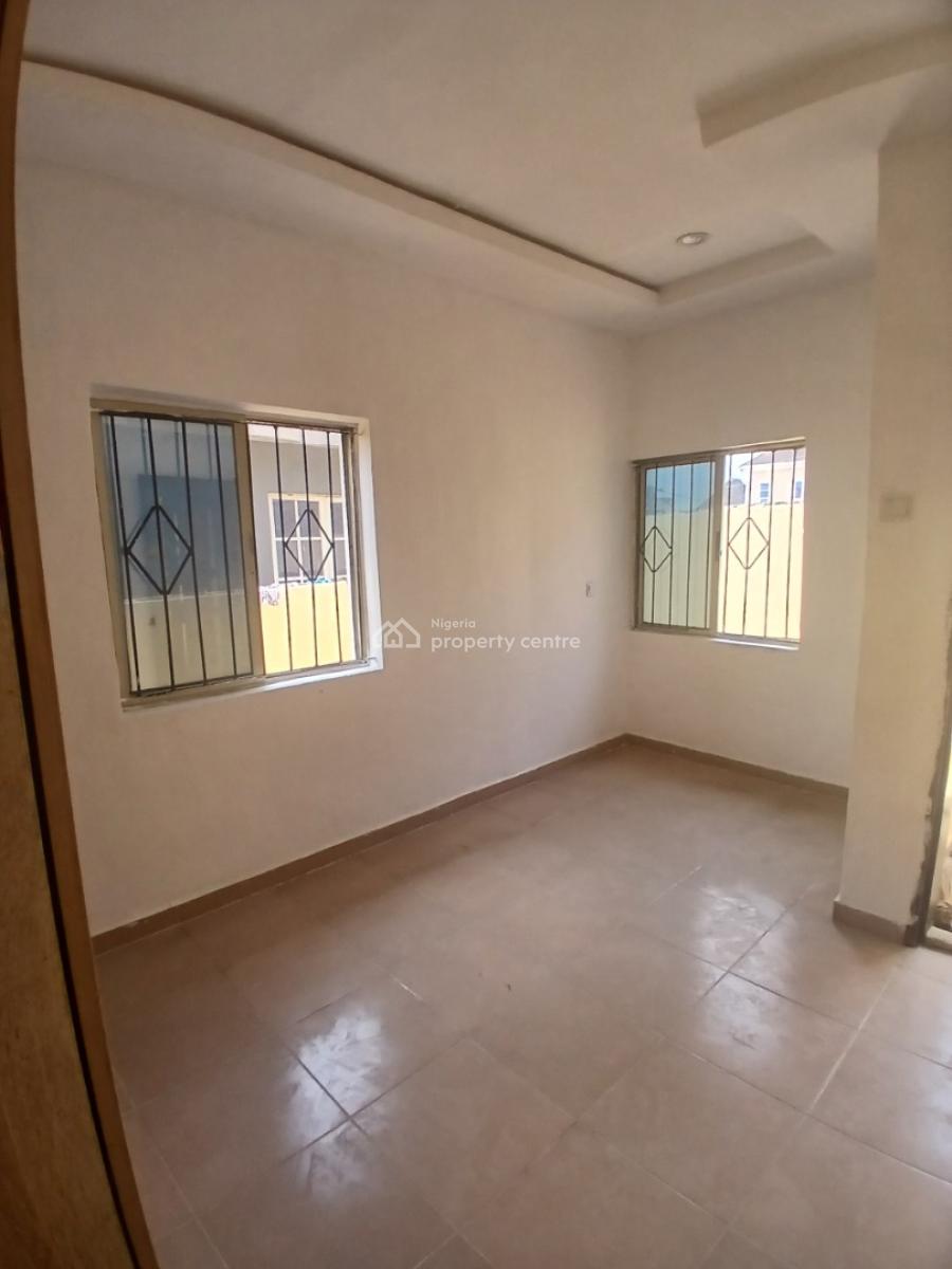 Self Contained, Lekki Atlantic Estate  General Paint Bus Stop, Olokonla, Ajah, Lagos, Self Contain (single Rooms) for Rent
