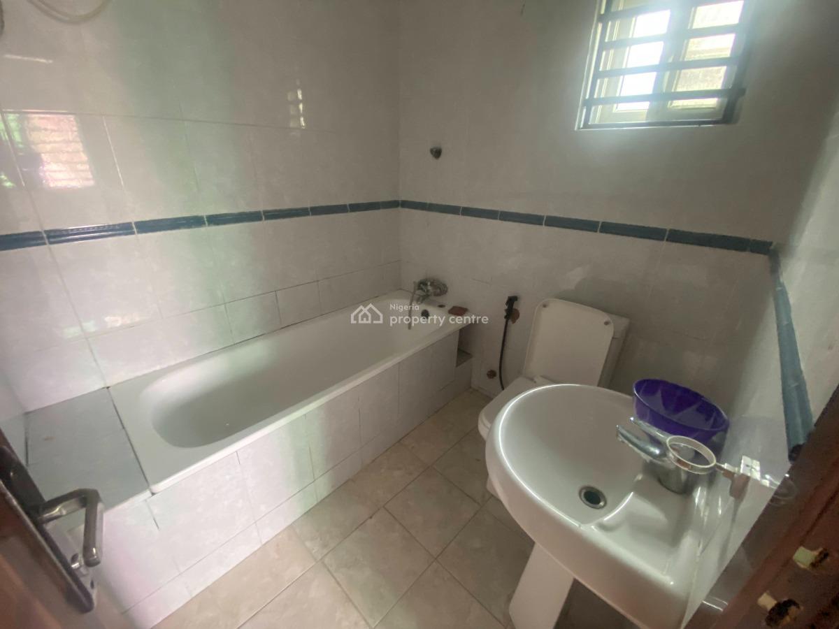 4 Bedroom Detached House with 2 Room Domestic Staff Quarters, Adewole Kuku Street, Lekki Phase 1, Lekki, Lagos, Detached Duplex for Rent