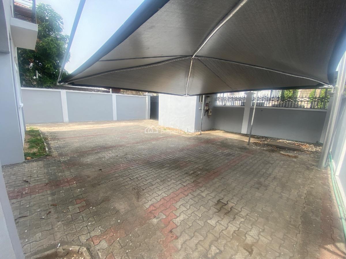 4 Bedroom Detached House with 2 Room Domestic Staff Quarters, Adewole Kuku Street, Lekki Phase 1, Lekki, Lagos, Detached Duplex for Rent