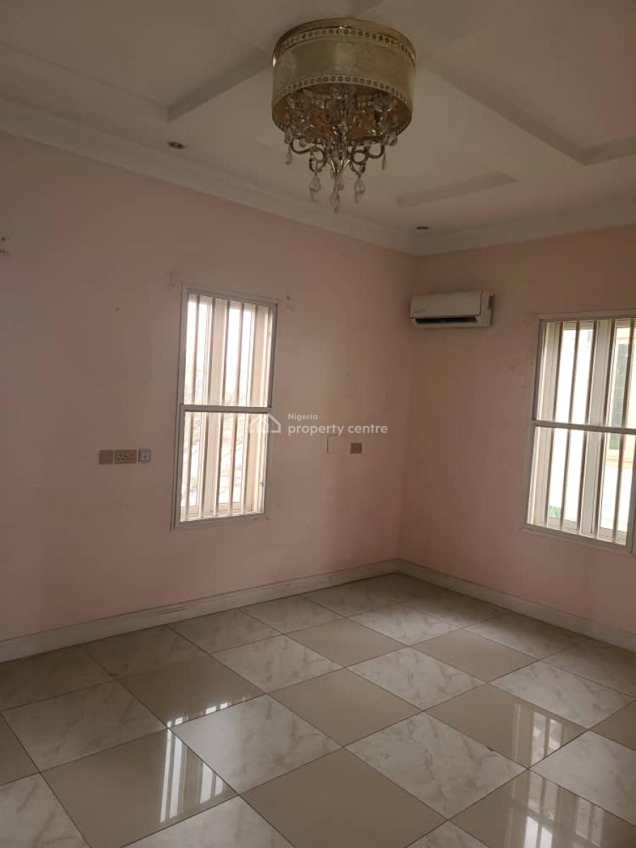 Modern and Well Maintained Standard 4 Bedroom Duplex with a Room Bq and, Gra Phase 2, Magodo, Lagos, Detached Duplex for Rent