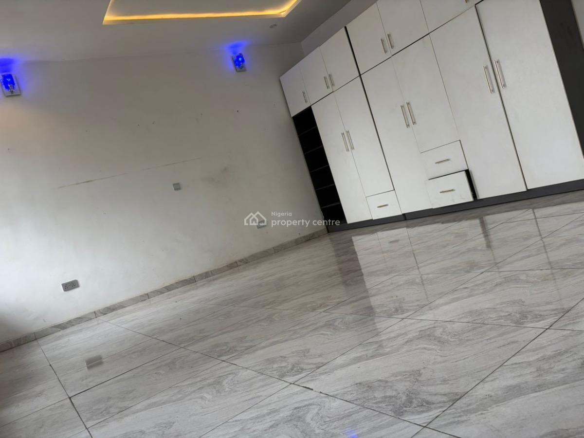 Luxury Masters Bedroom Apartment with One Air Condition Unit, Orchid Road, Lekki, Lagos, Flat / Apartment for Rent