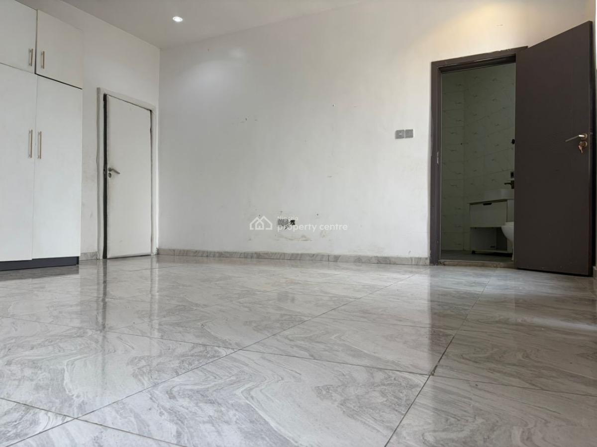 Luxury Masters Bedroom Apartment with One Air Condition Unit, Orchid Road, Lekki, Lagos, Flat / Apartment for Rent