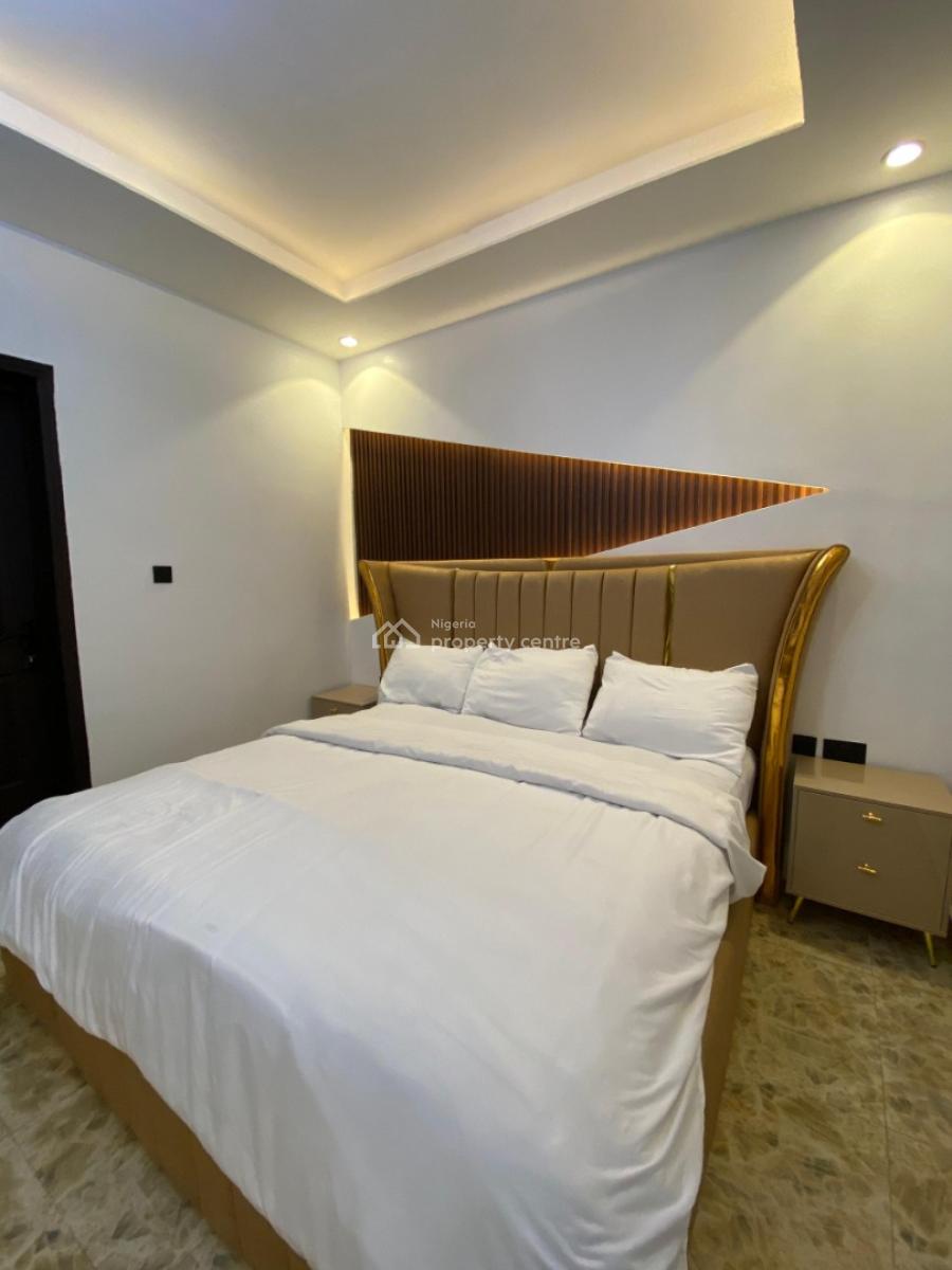 Amazon Lovely 3 Bedroom, Ajao Crescent, Ajao Estate,, Maryland, Lagos, Flat / Apartment Short Let