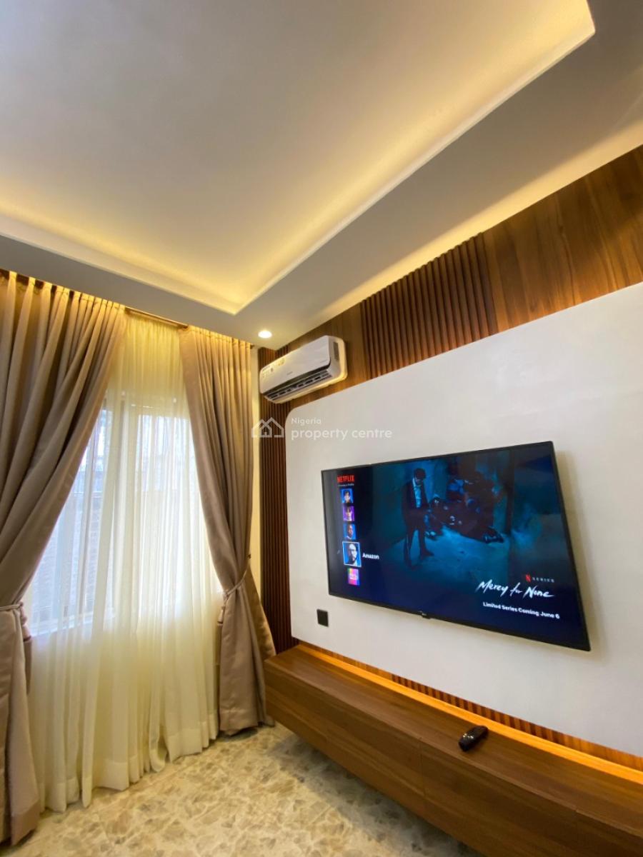 Amazon Lovely 3 Bedroom, Ajao Crescent, Ajao Estate,, Maryland, Lagos, Flat / Apartment Short Let