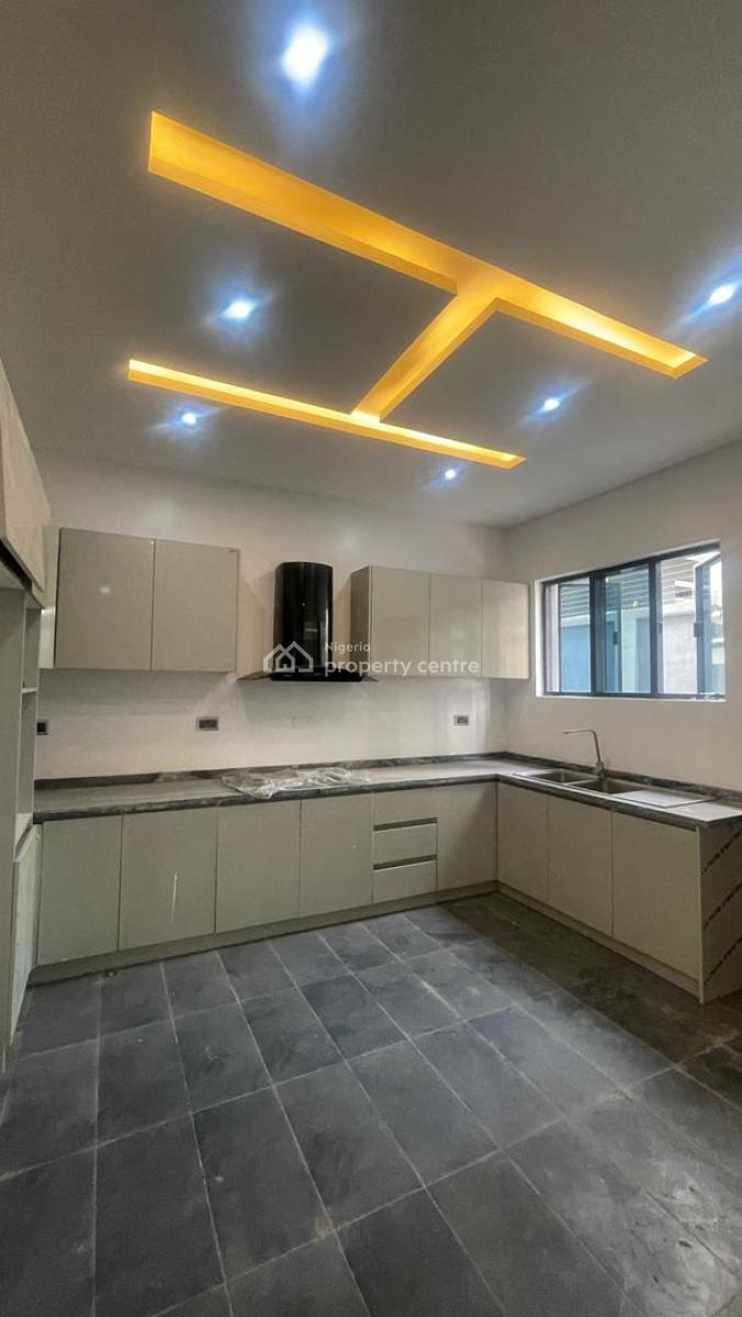 Wonderful 5 Bedroom, Ilasan, Lekki, Lagos, Terraced Duplex for Sale