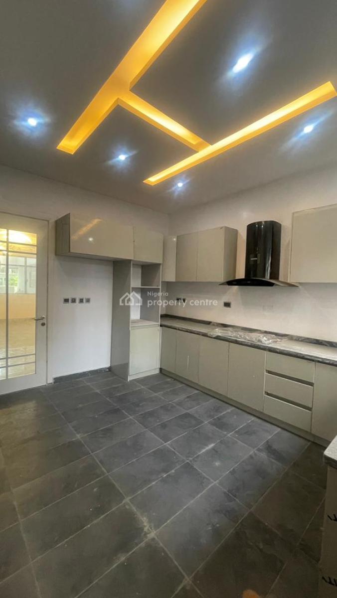 Wonderful 5 Bedroom, Ilasan, Lekki, Lagos, Terraced Duplex for Sale