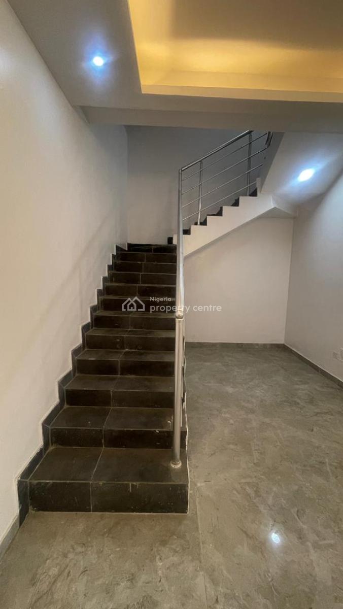 Wonderful 5 Bedroom, Ilasan, Lekki, Lagos, Terraced Duplex for Sale