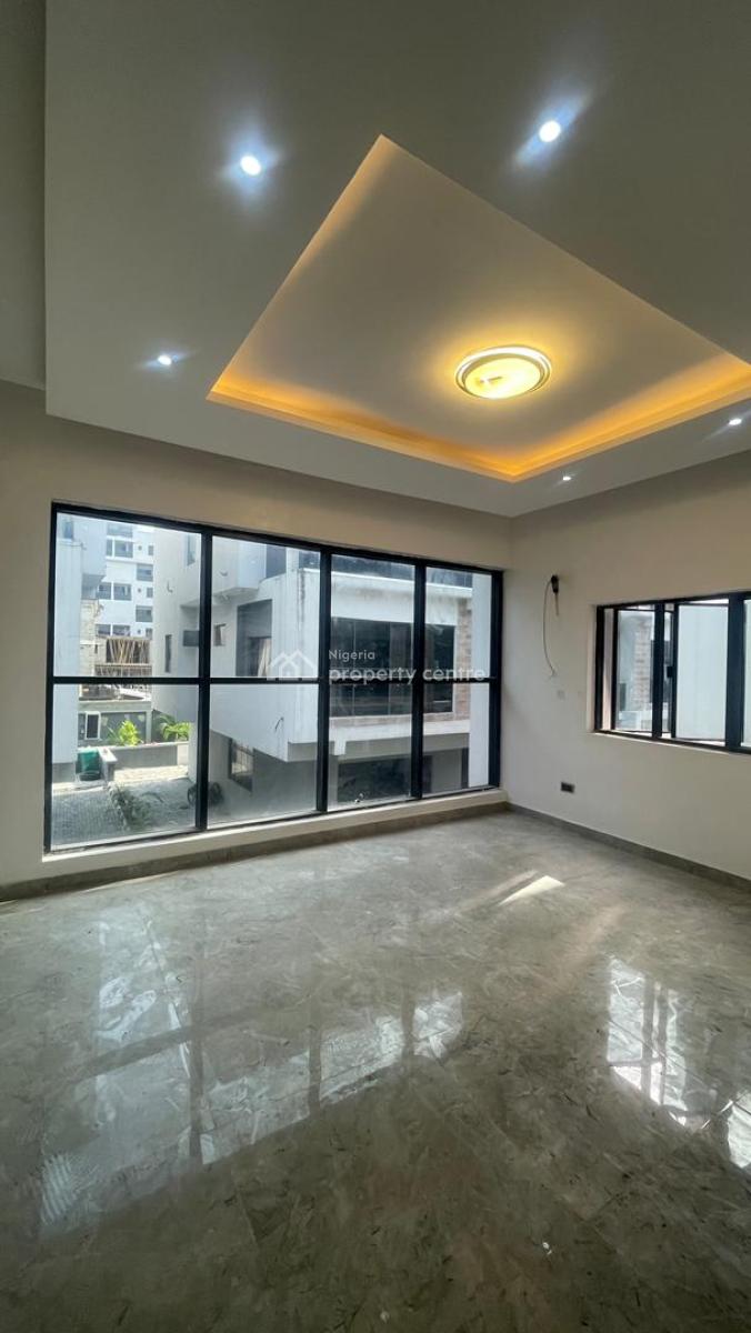 Wonderful 5 Bedroom, Ilasan, Lekki, Lagos, Terraced Duplex for Sale