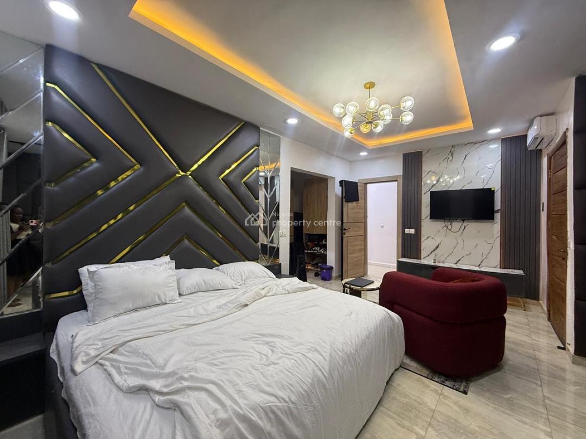 Tastefully Furnished 3 Bedroom Apartment, Lekki Phase 1, Lekki, Lagos, Flat / Apartment for Sale