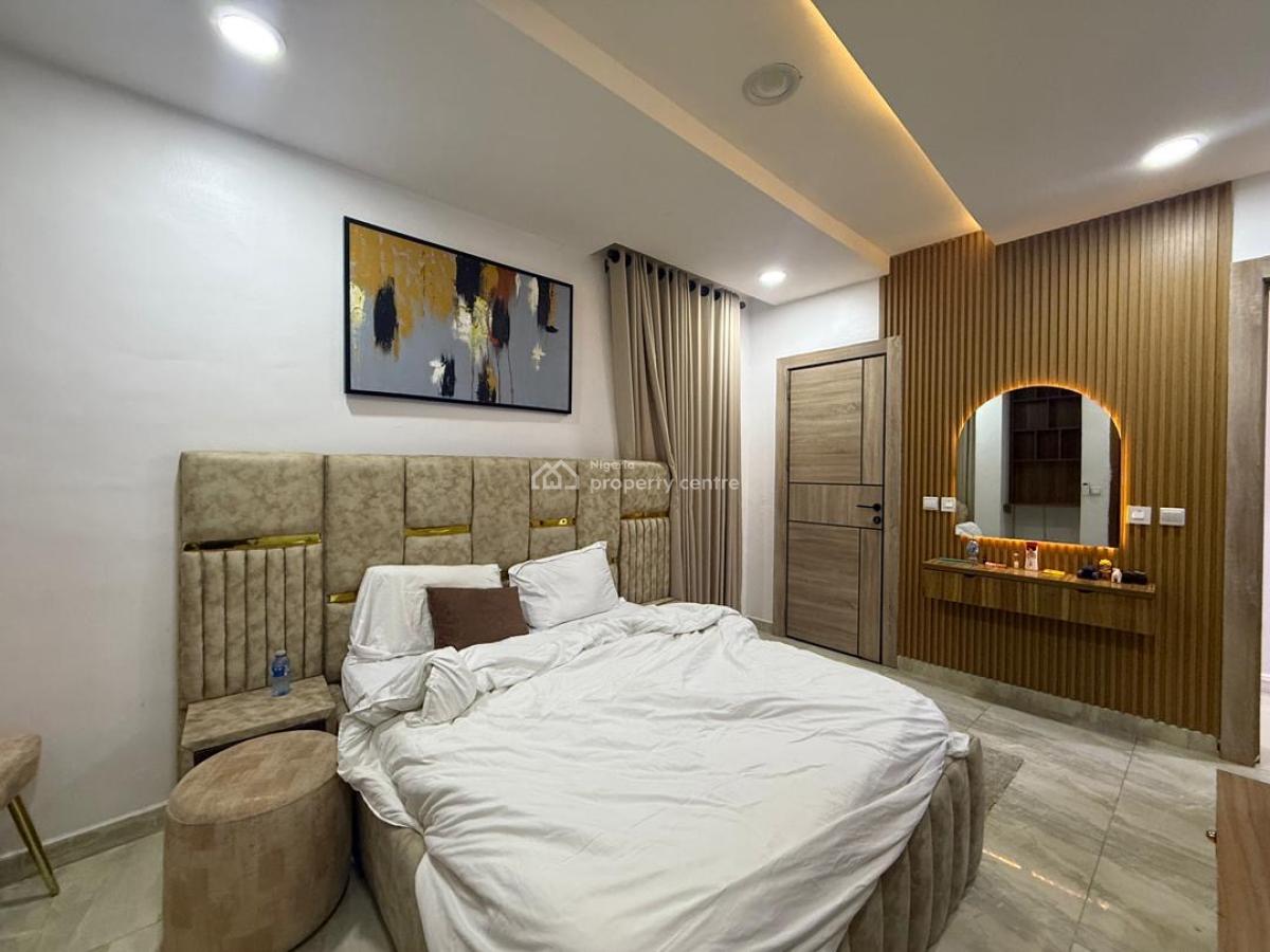 Tastefully Furnished 3 Bedroom Apartment, Lekki Phase 1, Lekki, Lagos, Flat / Apartment for Sale