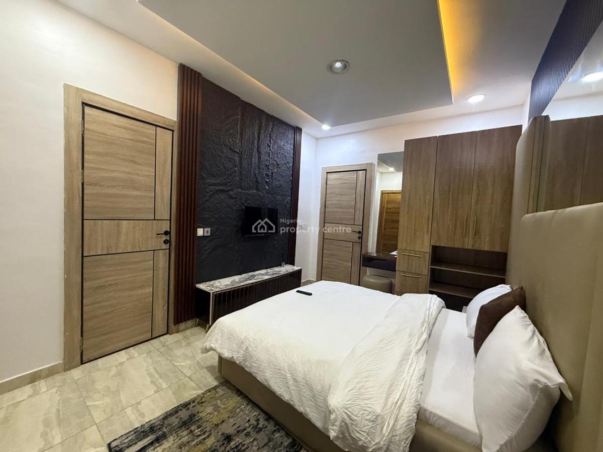 Tastefully Furnished 3 Bedroom Apartment, Lekki Phase 1, Lekki, Lagos, Flat / Apartment for Sale