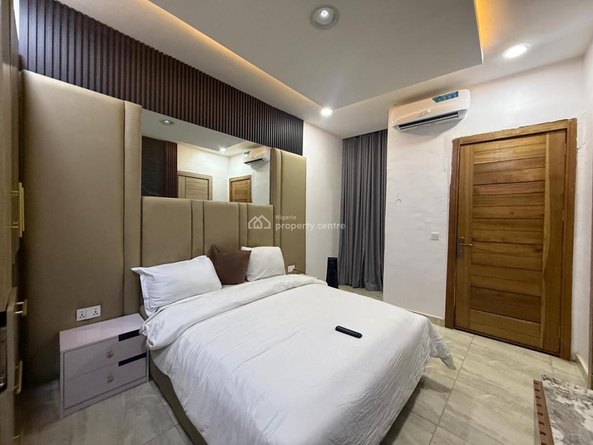 Tastefully Furnished 3 Bedroom Apartment, Lekki Phase 1, Lekki, Lagos, Flat / Apartment for Sale