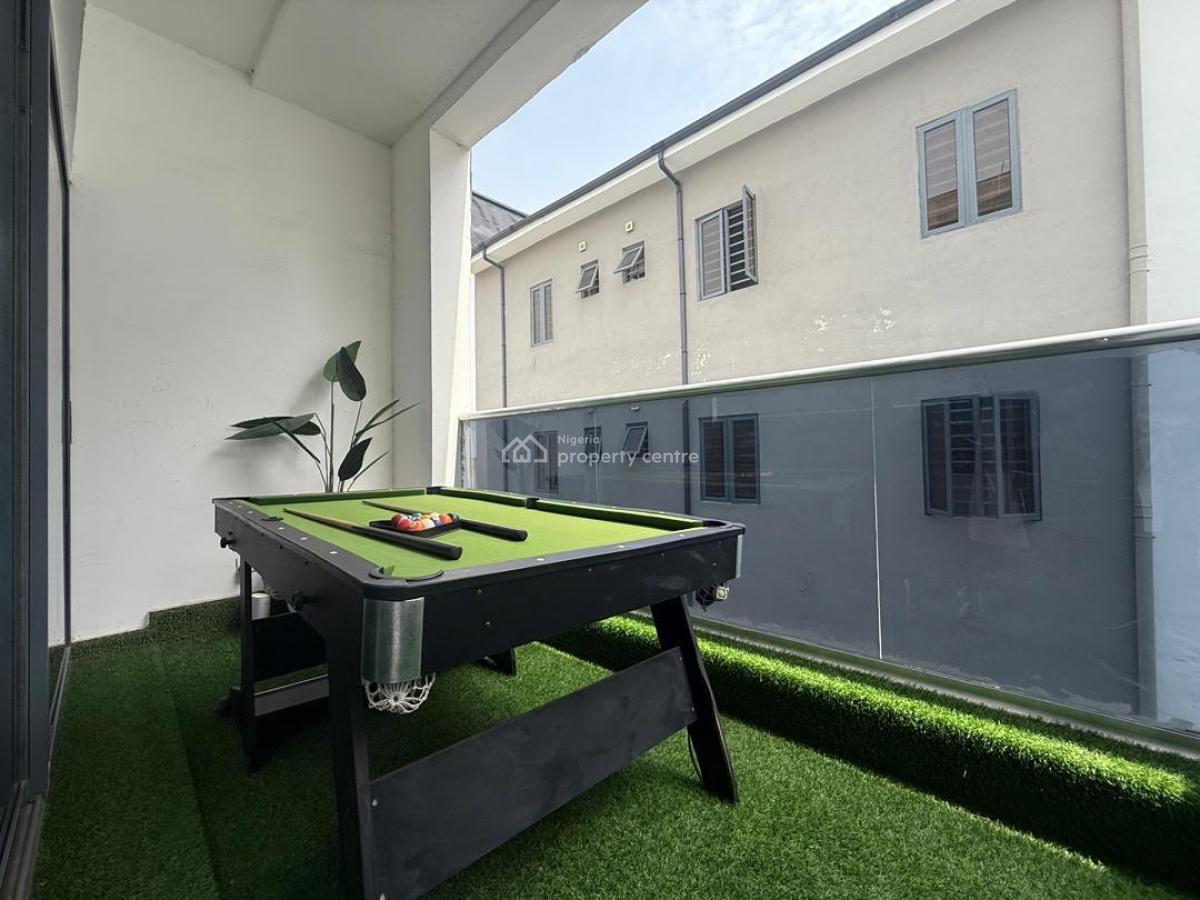 Tastefully Furnished 3 Bedroom Apartment, Lekki Phase 1, Lekki, Lagos, Flat / Apartment for Sale