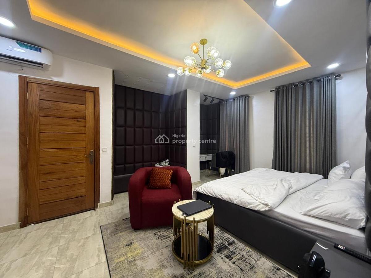 Tastefully Furnished 3 Bedroom Apartment, Lekki Phase 1, Lekki, Lagos, Flat / Apartment for Sale