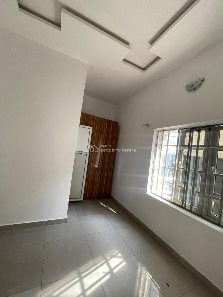 a Well Maintained  2 Bedroom Flat on Ground Floor, Ajah, Lekki, Lagos, Flat / Apartment for Rent