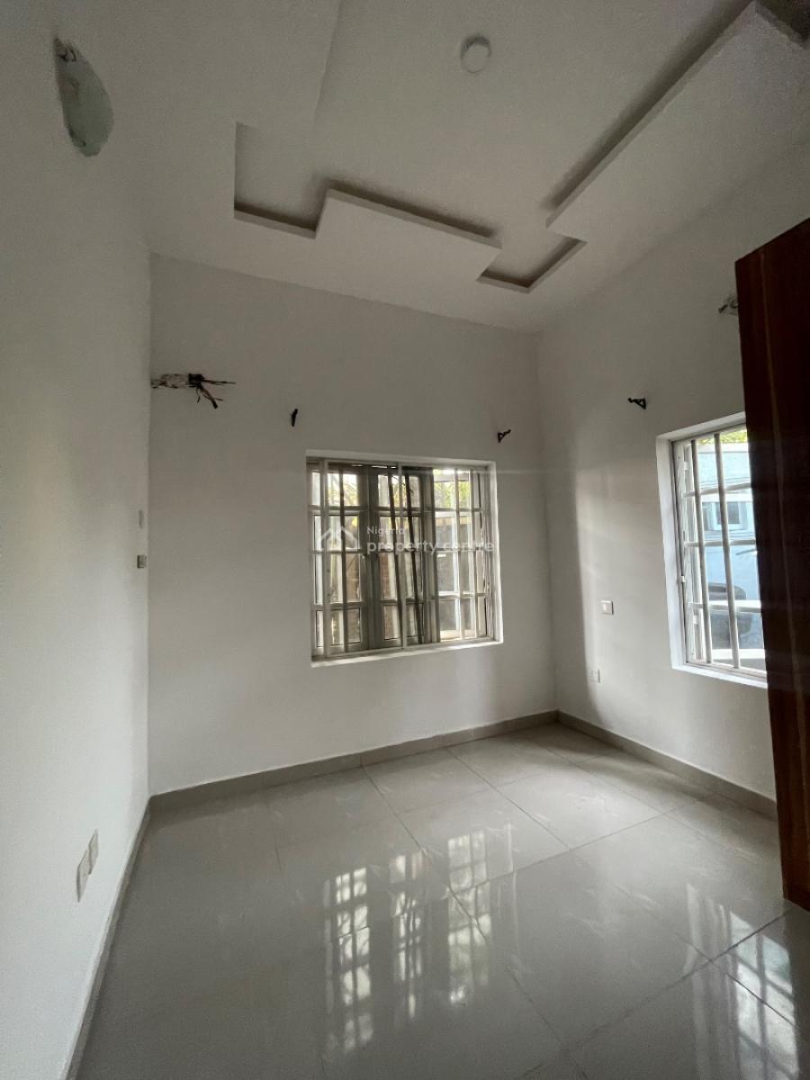 a Well Maintained  2 Bedroom Flat on Ground Floor, Ajah, Lekki, Lagos, Flat / Apartment for Rent