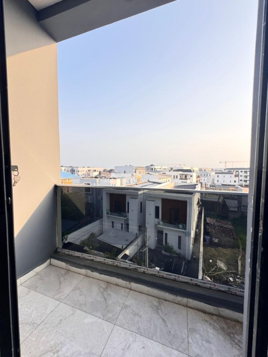 Luxurious 2 Bedroom Apartment, Ologolo, Lekki, Lagos, Flat / Apartment for Sale